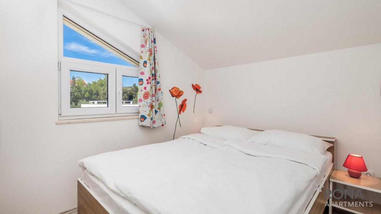 Rona Apartments Zlatko Šimuni Esterno foto
