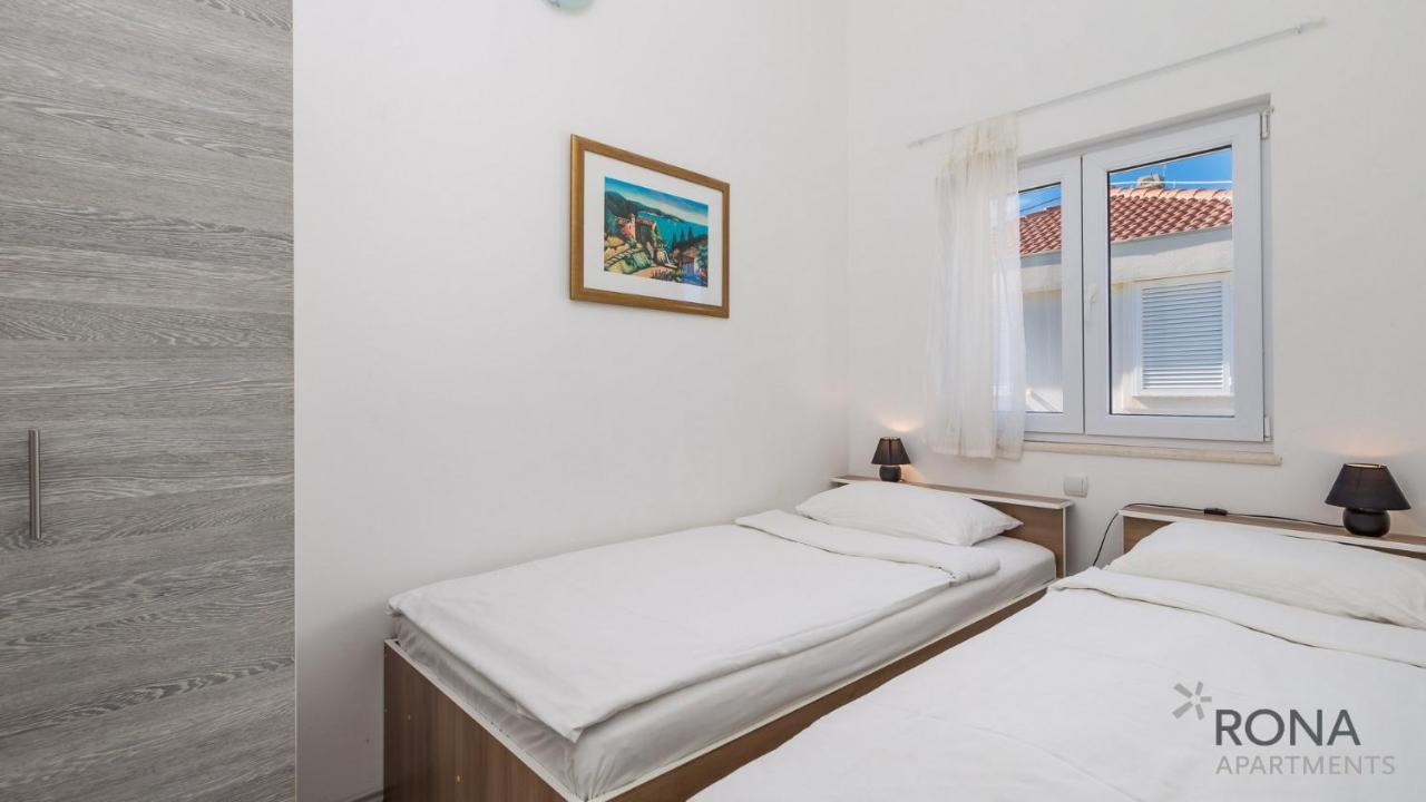 Rona Apartments Zlatko Šimuni Esterno foto